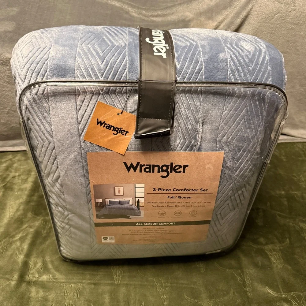 Wrangler Comforter Set Full/Queen Light Blue New 3-Piece Geometric Soft Bedding